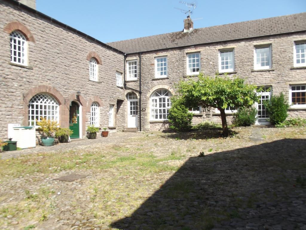 The Apartment Of Antiquity Kirkby Stephen Rum bild